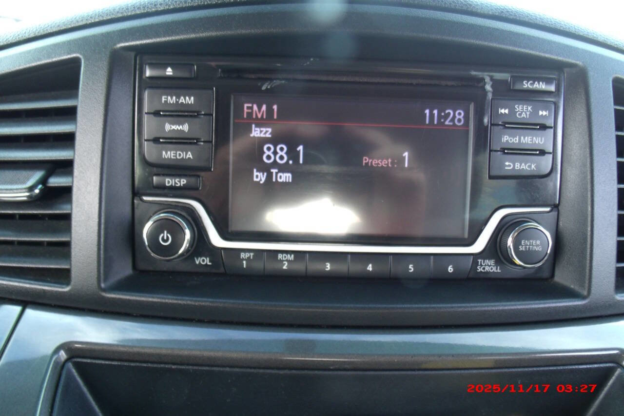 Used 2016 Nissan Quest SV image 36