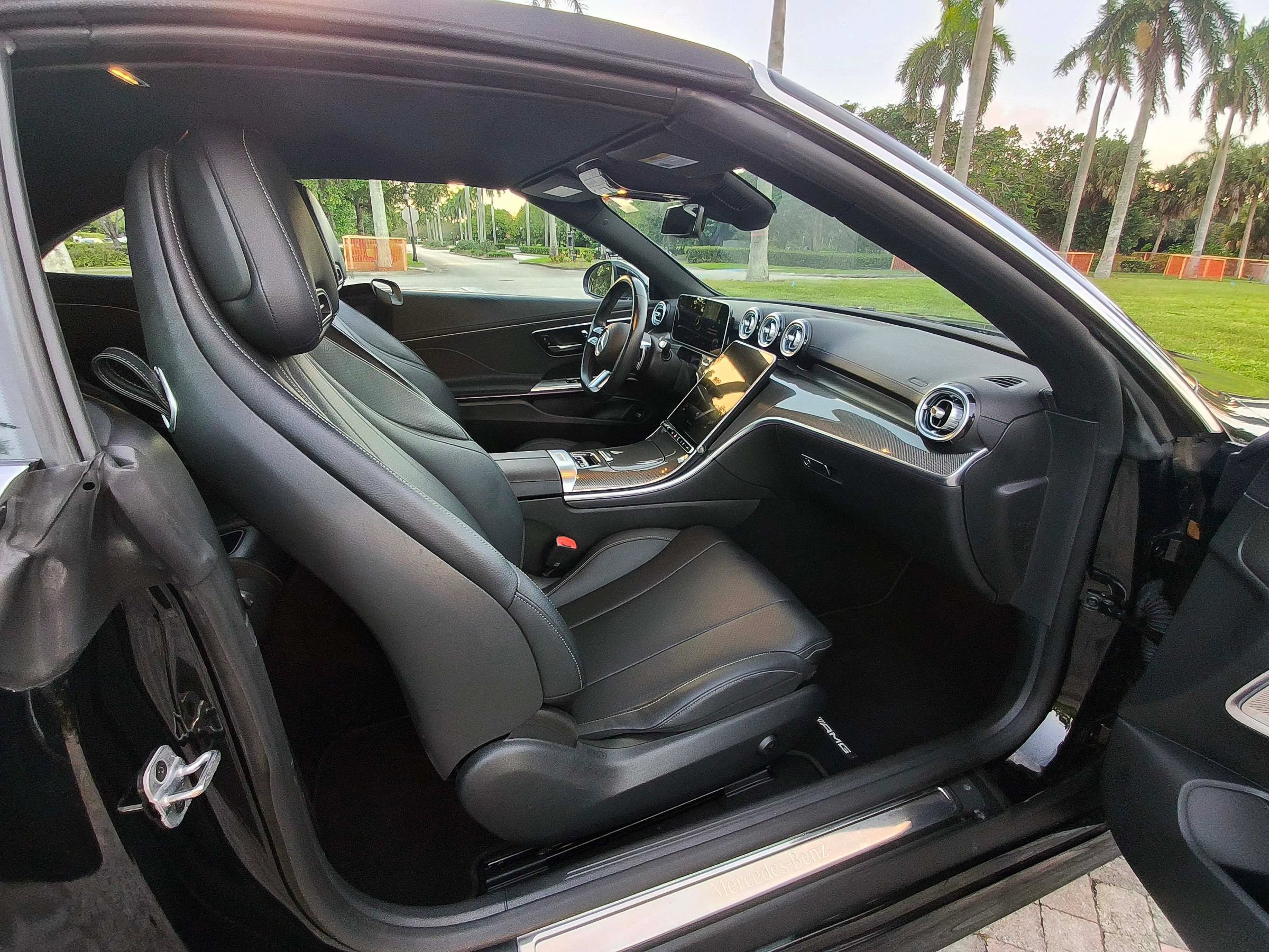 Used 2025 Mercedes-Benz CLE 300 4MATIC Cabriolet image 45