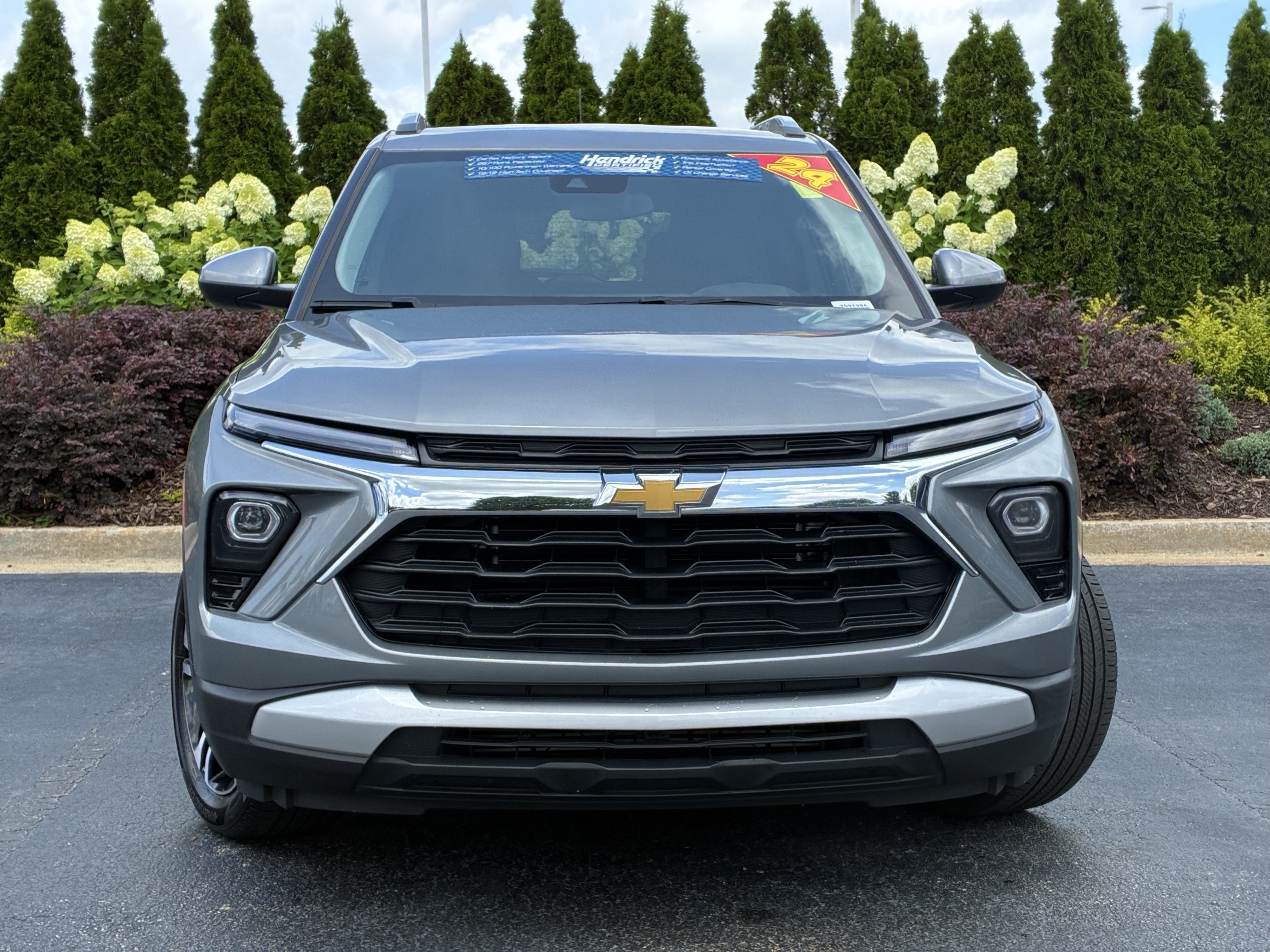 Used 2024 Chevrolet TrailBlazer LT w/ LT Cold Weather Package FWD image 5