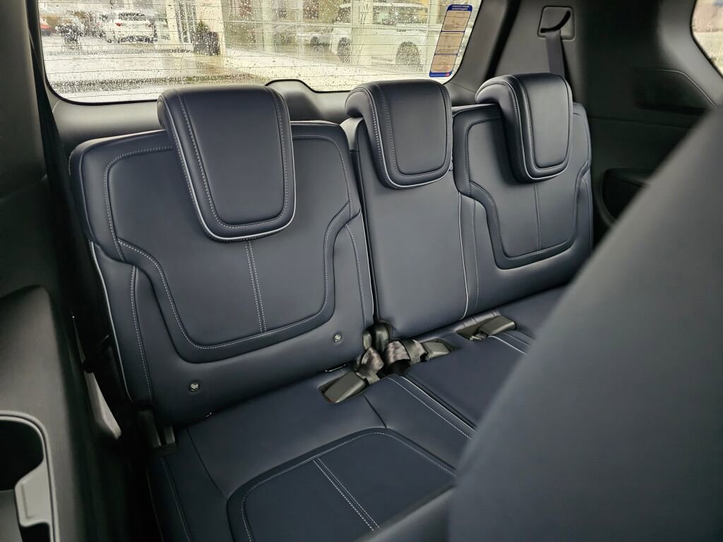 New 2026 INFINITI QX80 4WD image 17