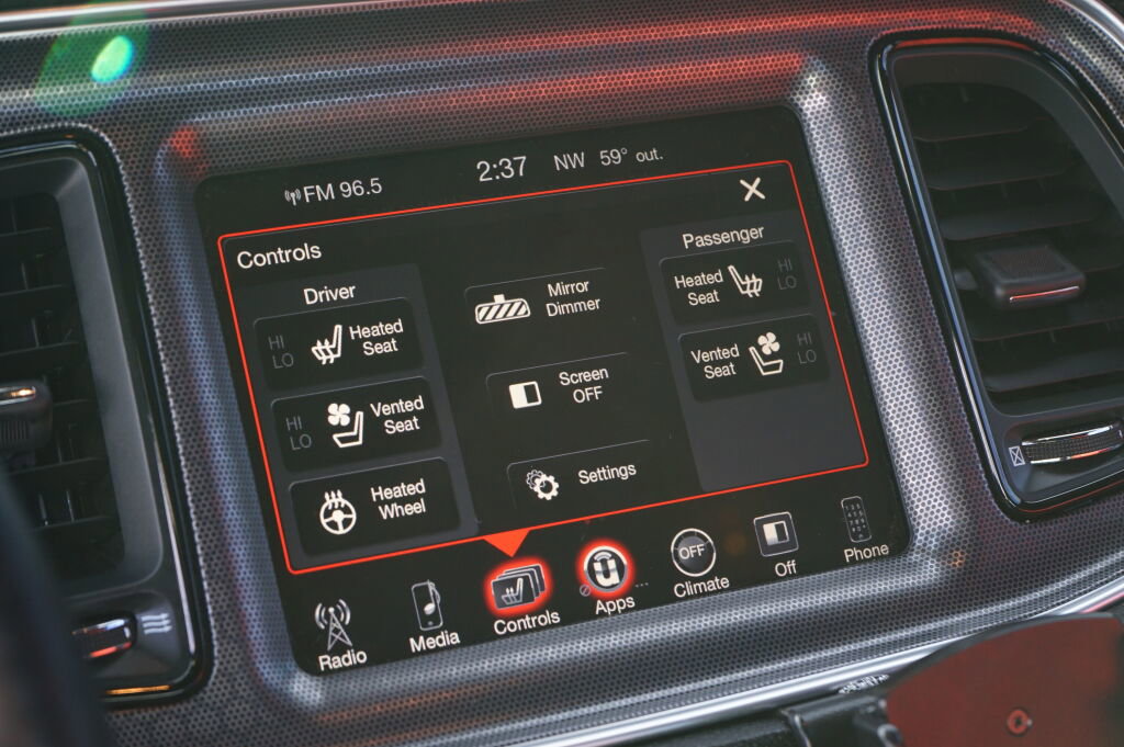 Used 2016 Dodge Challenger R/T Plus image 20