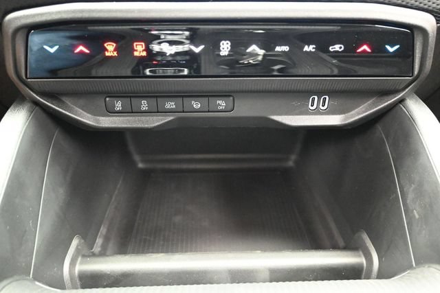 New 2026 Jeep Cherokee Overland w/ Advanced Pro Tech Group AWD/4WD image 49