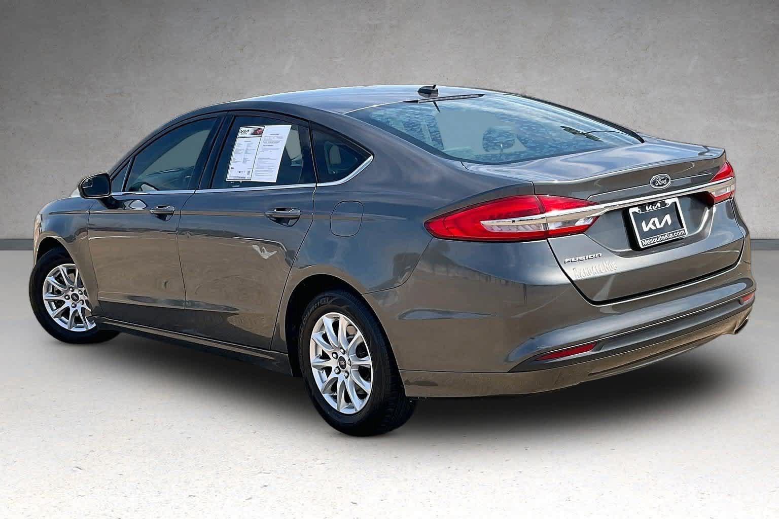 Used 2017 Ford Fusion S FWD image 4