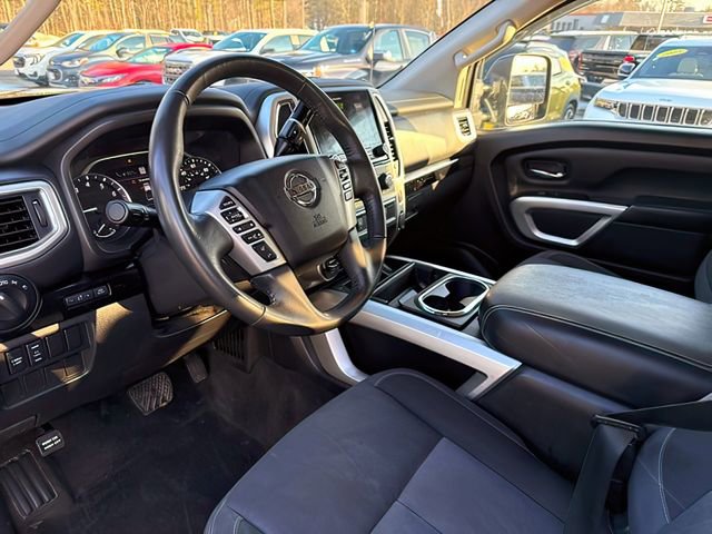 Used 2021 Nissan Titan SV w/ SV Convenience Package image 16