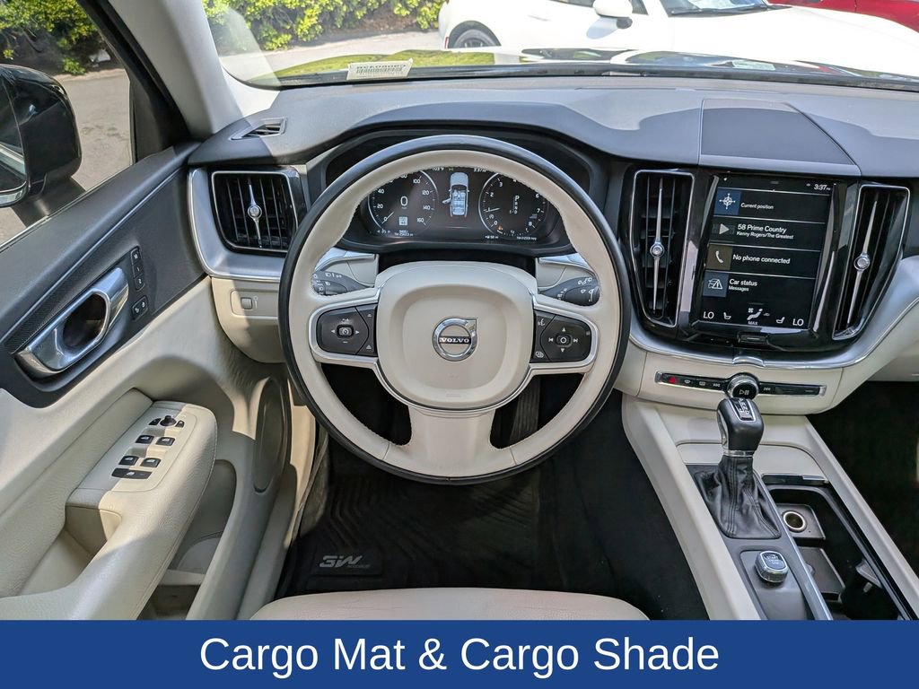 Used 2018 Volvo XC60 T5 Momentum w/ Vision Package image 20
