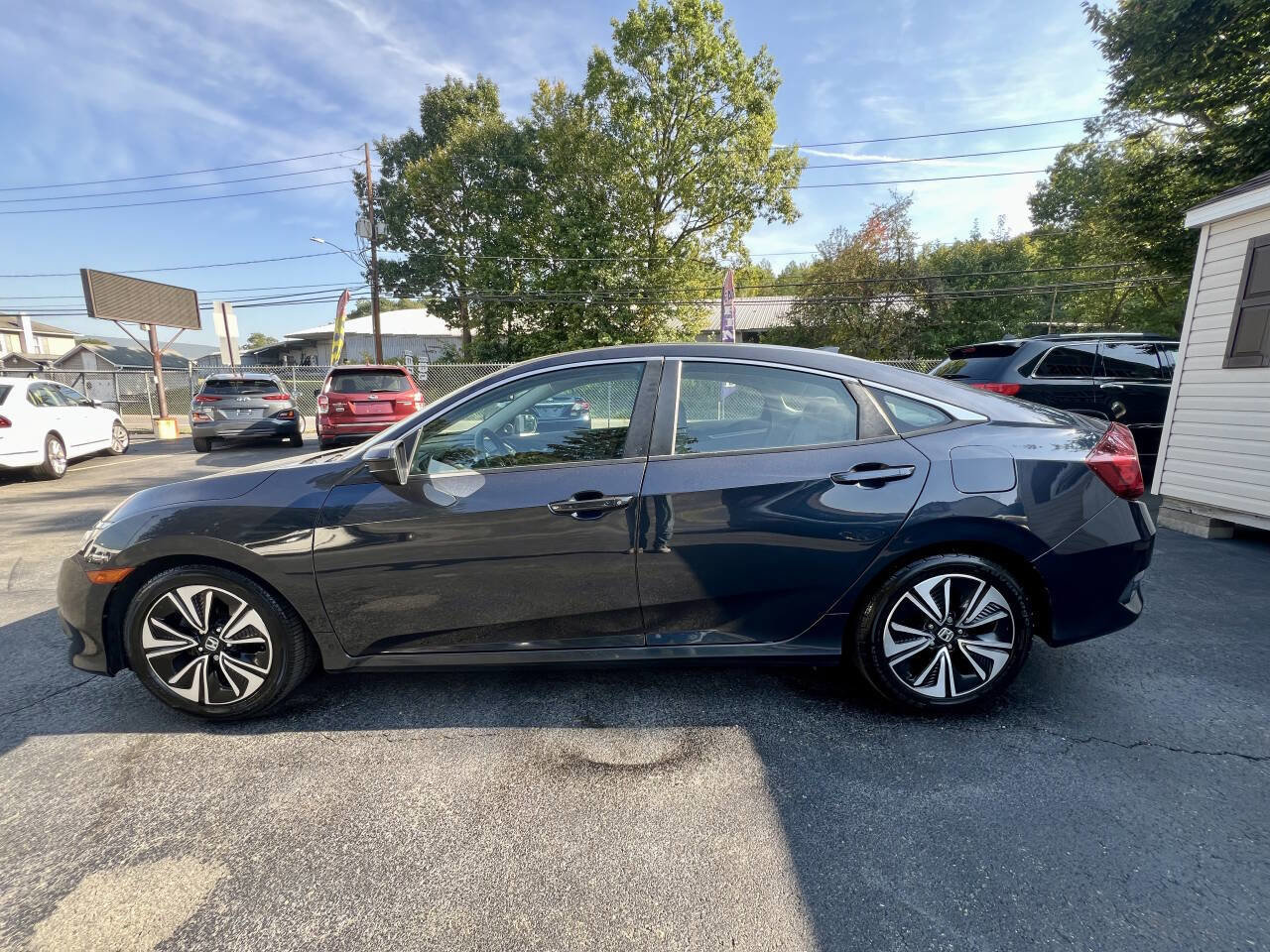 Used 2017 Honda Civic EX-L image 3