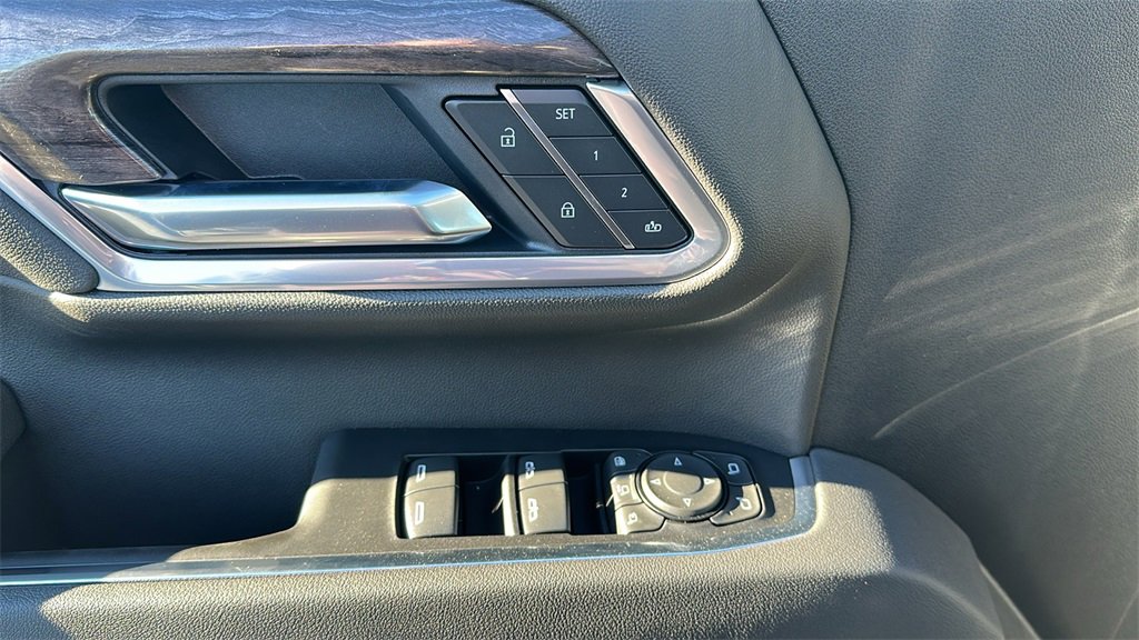 New 2026 Chevrolet Silverado 3500 LTZ w/ LTZ Plus Package image 17