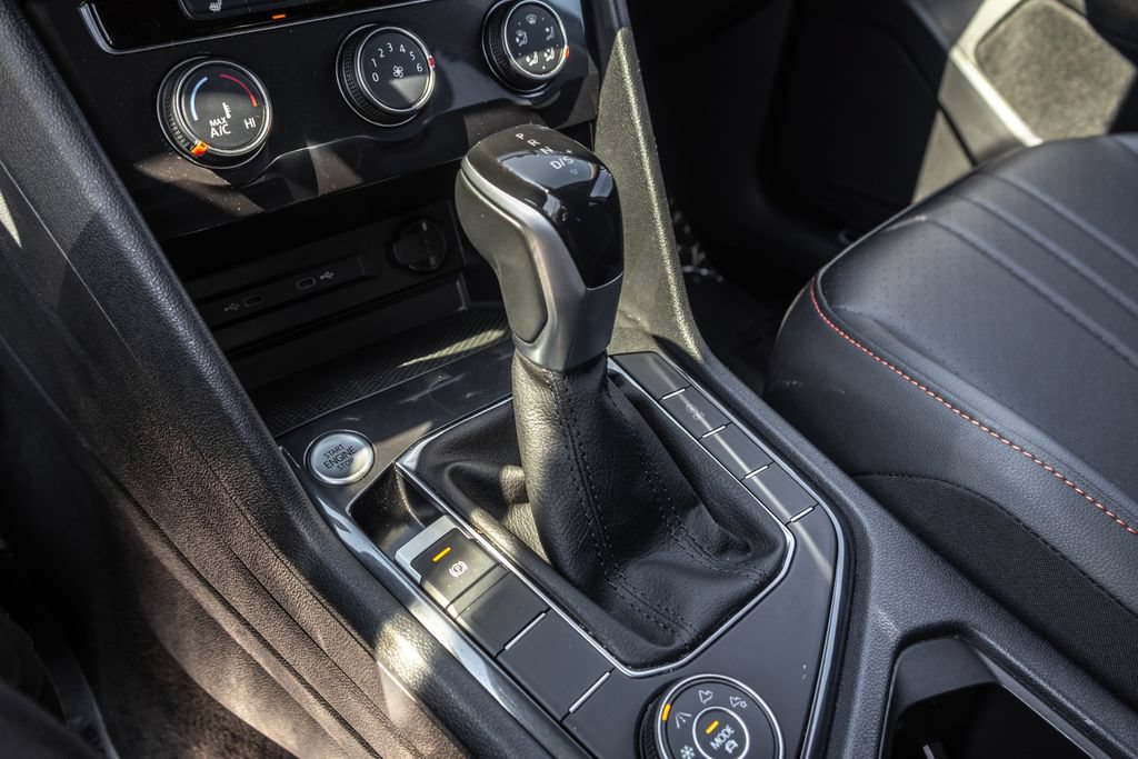 Certified 2024 Volkswagen Tiguan Wolfsburg Edition AWD/4WD image 19