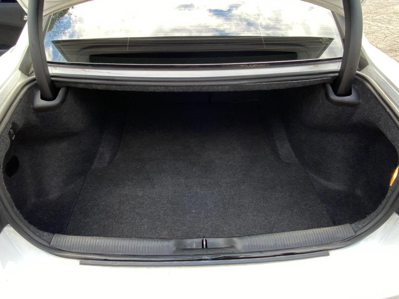 Used 2019 Dodge Charger SXT w/ Blacktop Package image 44