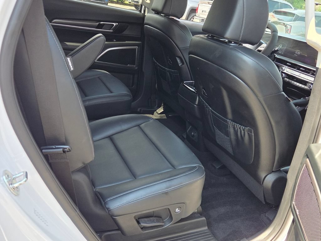 Used 2025 Kia Telluride S FWD image 13