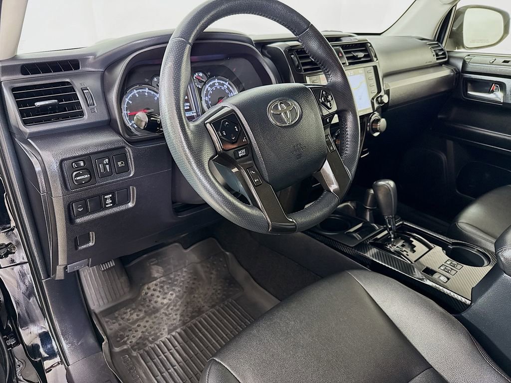 Certified 2021 Toyota 4Runner Venture w/ Moonroof Package AWD/4WD image 10