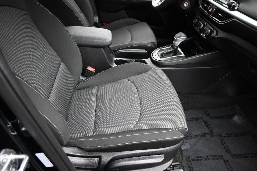 Used 2024 Kia Forte LXS w/ LXS Technology Package FWD image 37