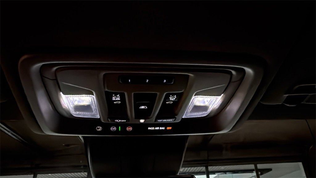 Used 2023 GMC Sierra 1500 Denali w/ Technology Package image 38