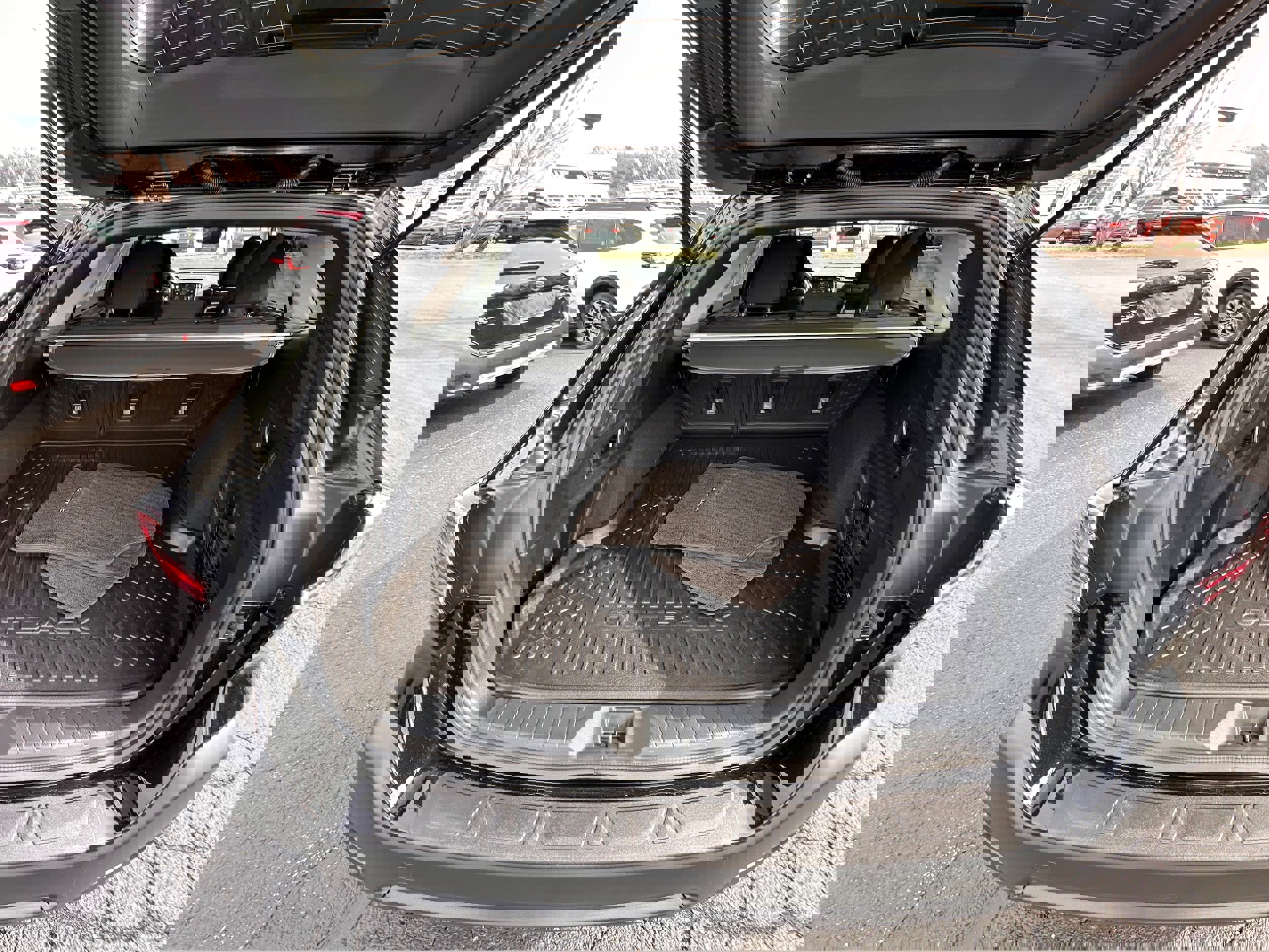 Certified 2025 Subaru Outback Premium image 9