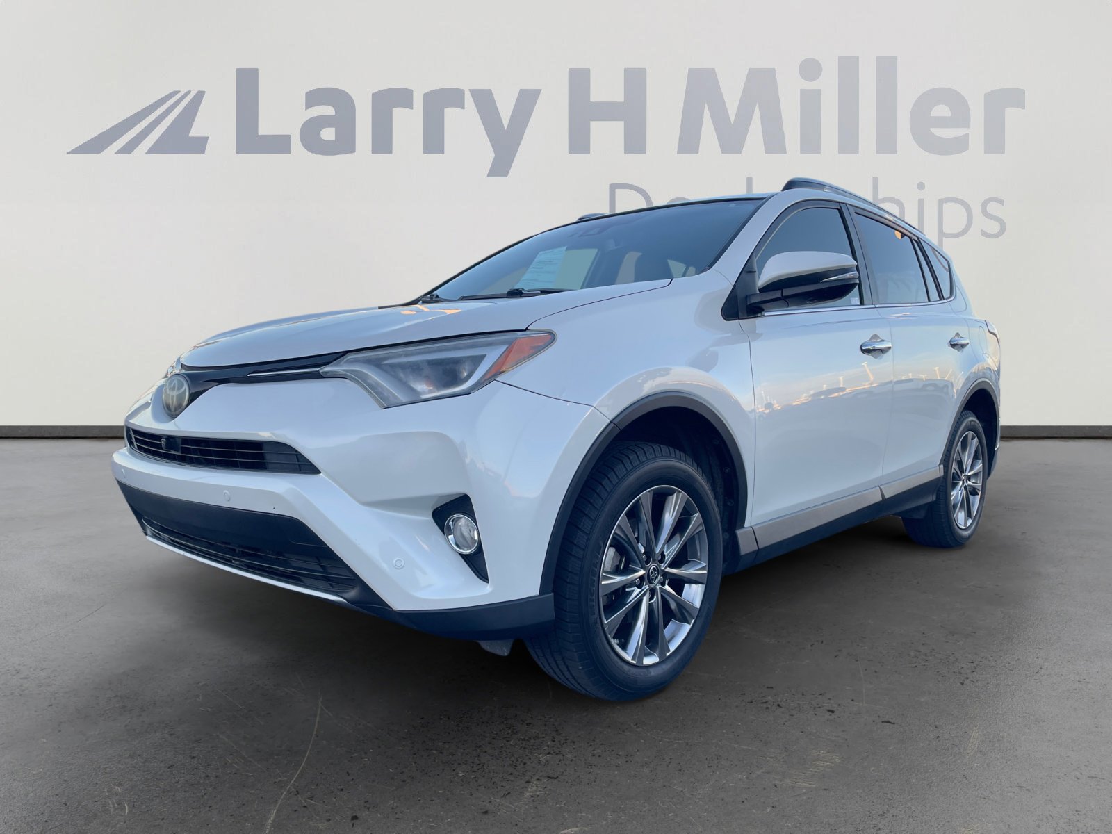 Used 2018 Toyota RAV4 Limited