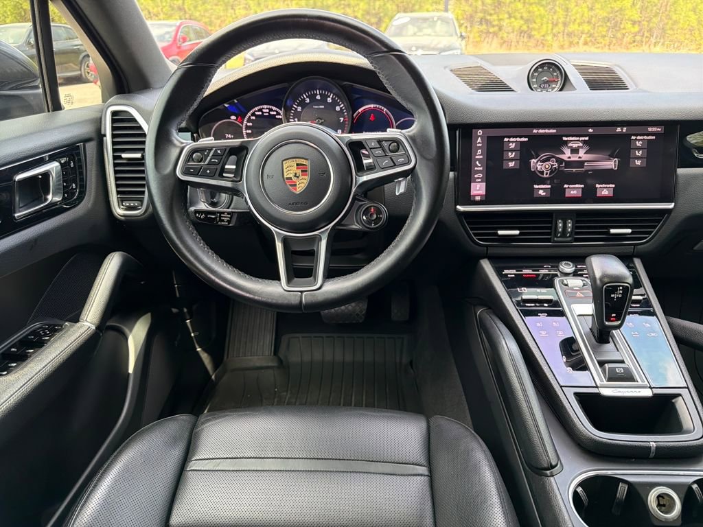 Used 2021 Porsche Cayenne Coupe image 2