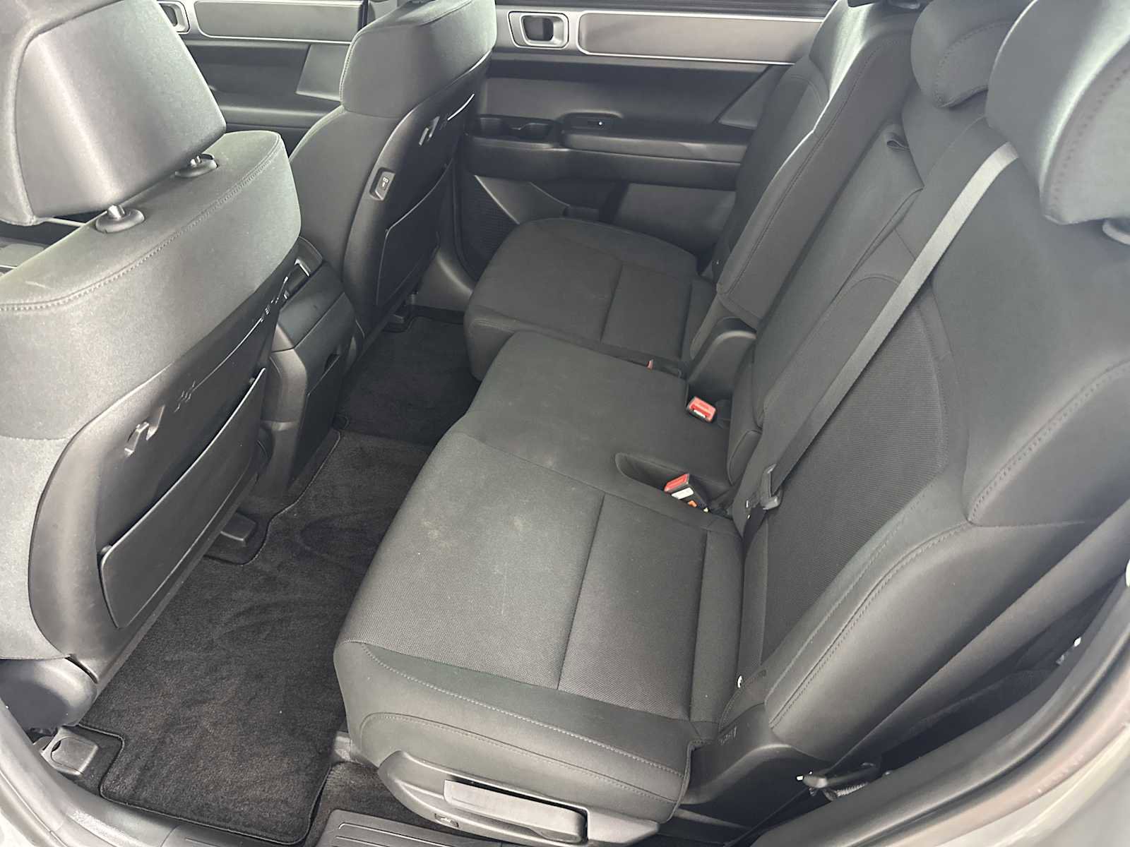 Used 2025 Hyundai Santa Fe SE FWD image 22