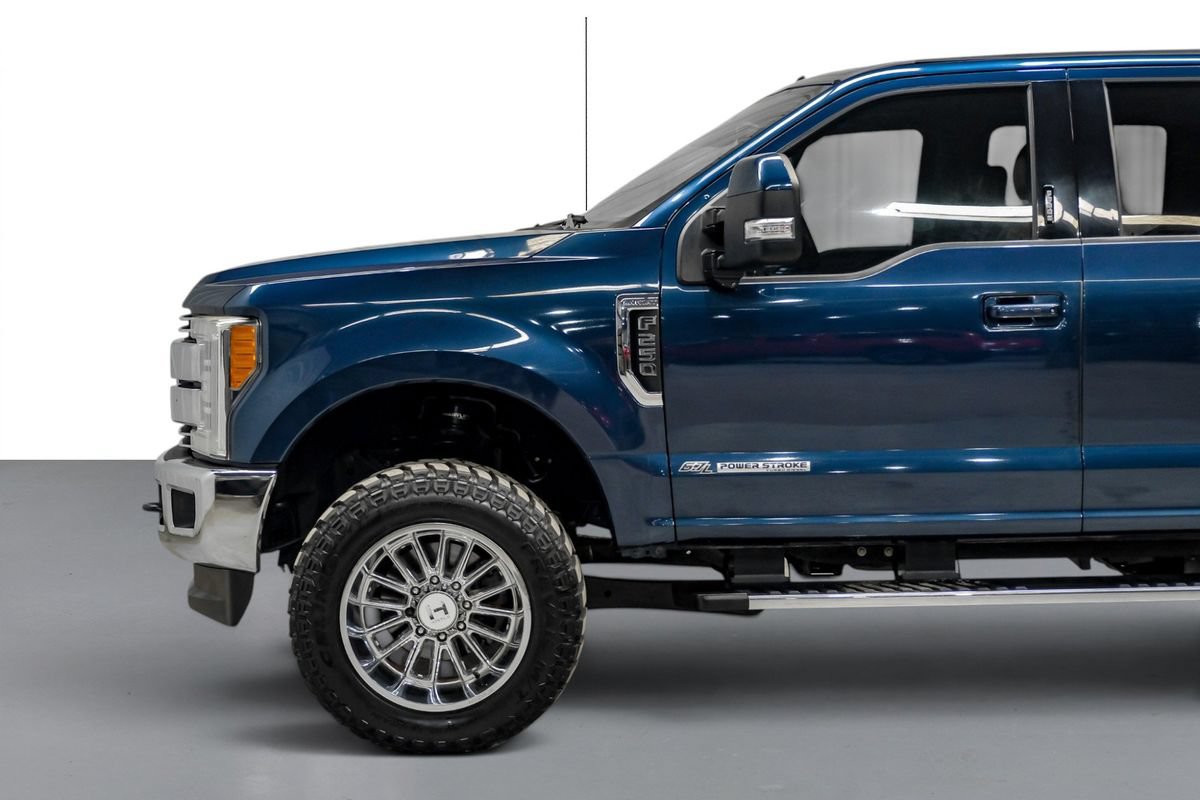Used 2019 Ford F250 Lariat w/ Lariat Ultimate Package AWD/4WD image 10