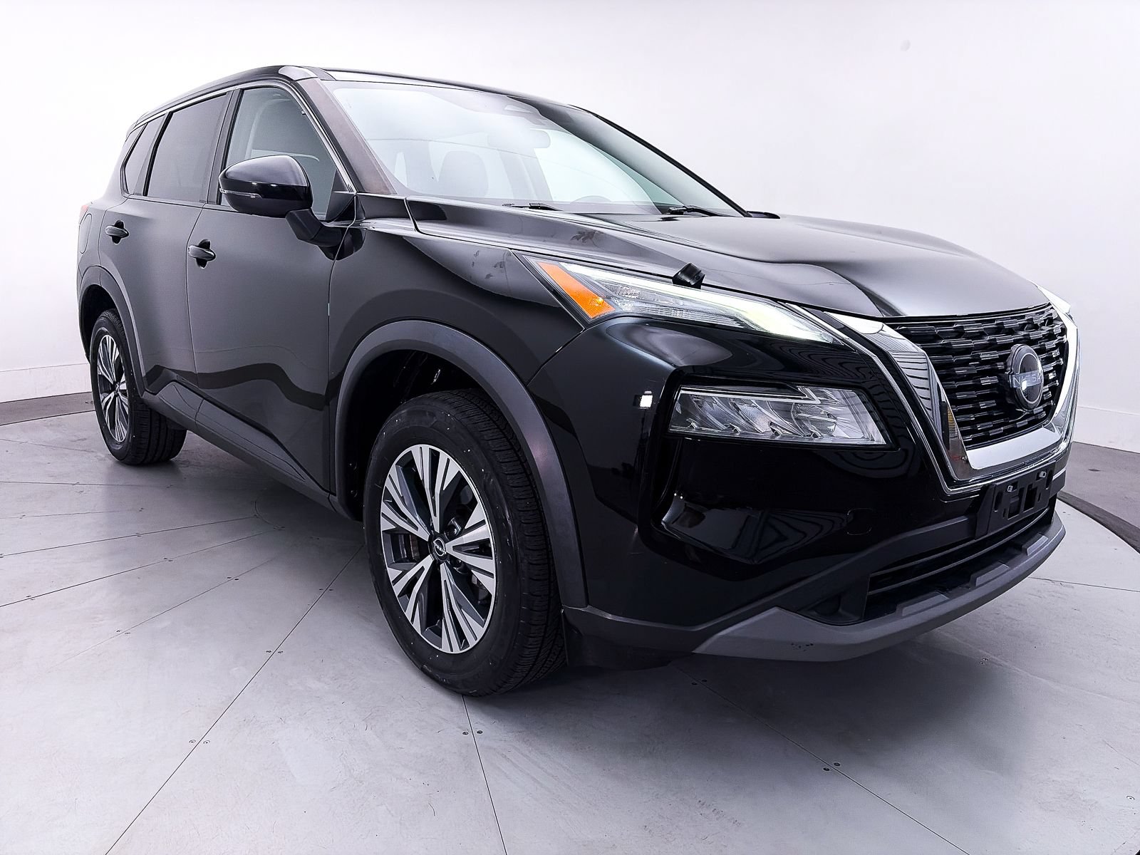 Used 2022 Nissan Rogue SV FWD image 10