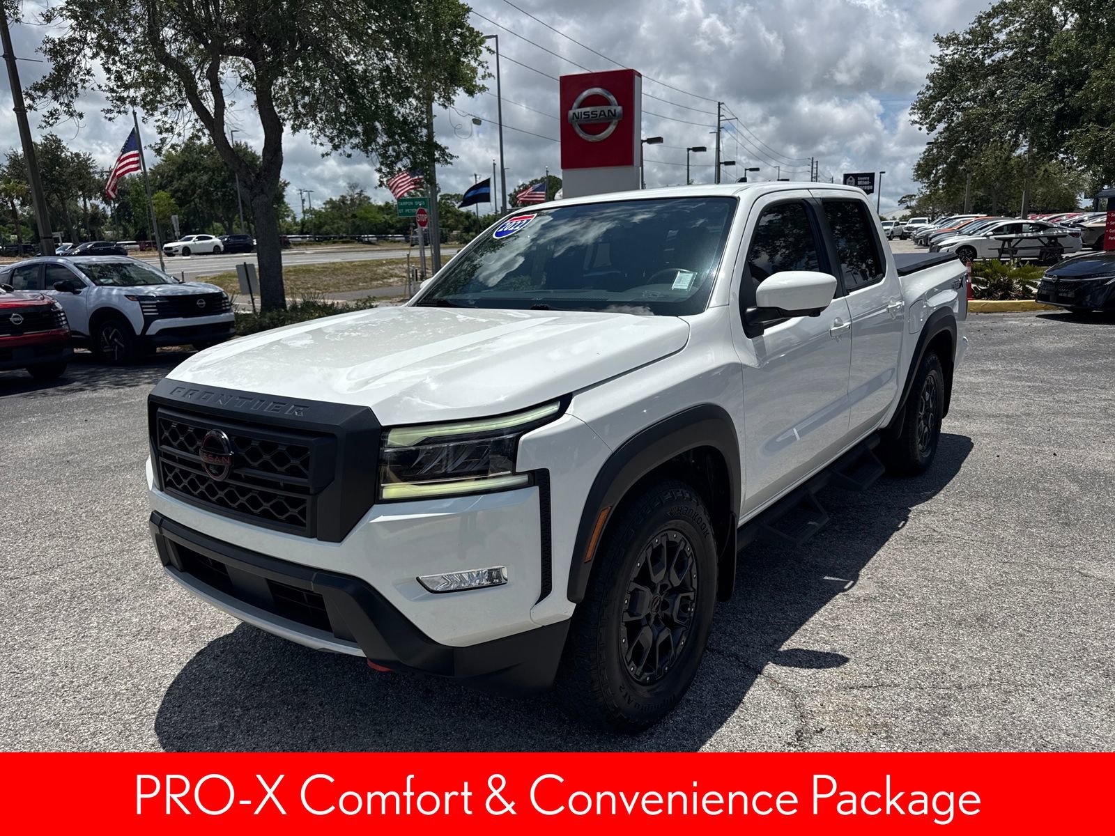Used 2022 Nissan Frontier Pro-X w/ Pro-X Premium Package RWD image 2