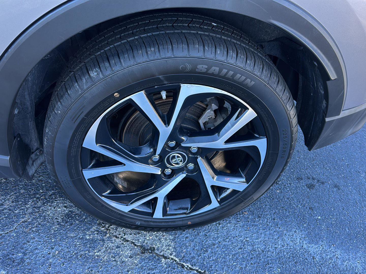 Used 2019 Toyota C-HR Limited image 30