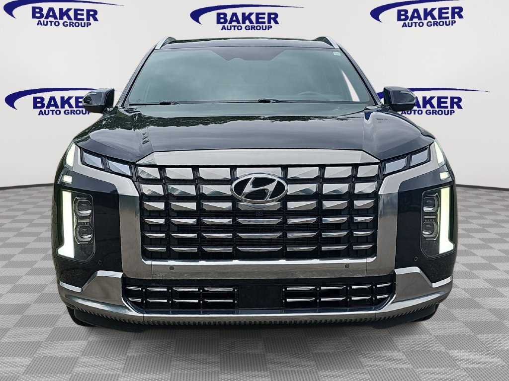 Used 2024 Hyundai Palisade Calligraphy AWD/4WD image 2