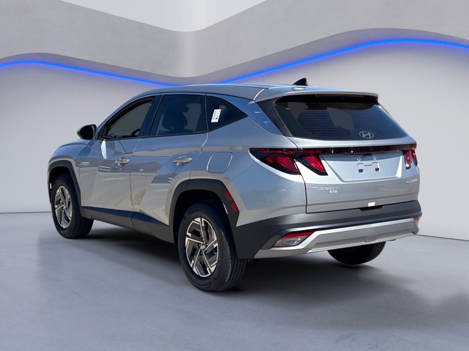 New 2026 Hyundai Tucson Blue SE image 8