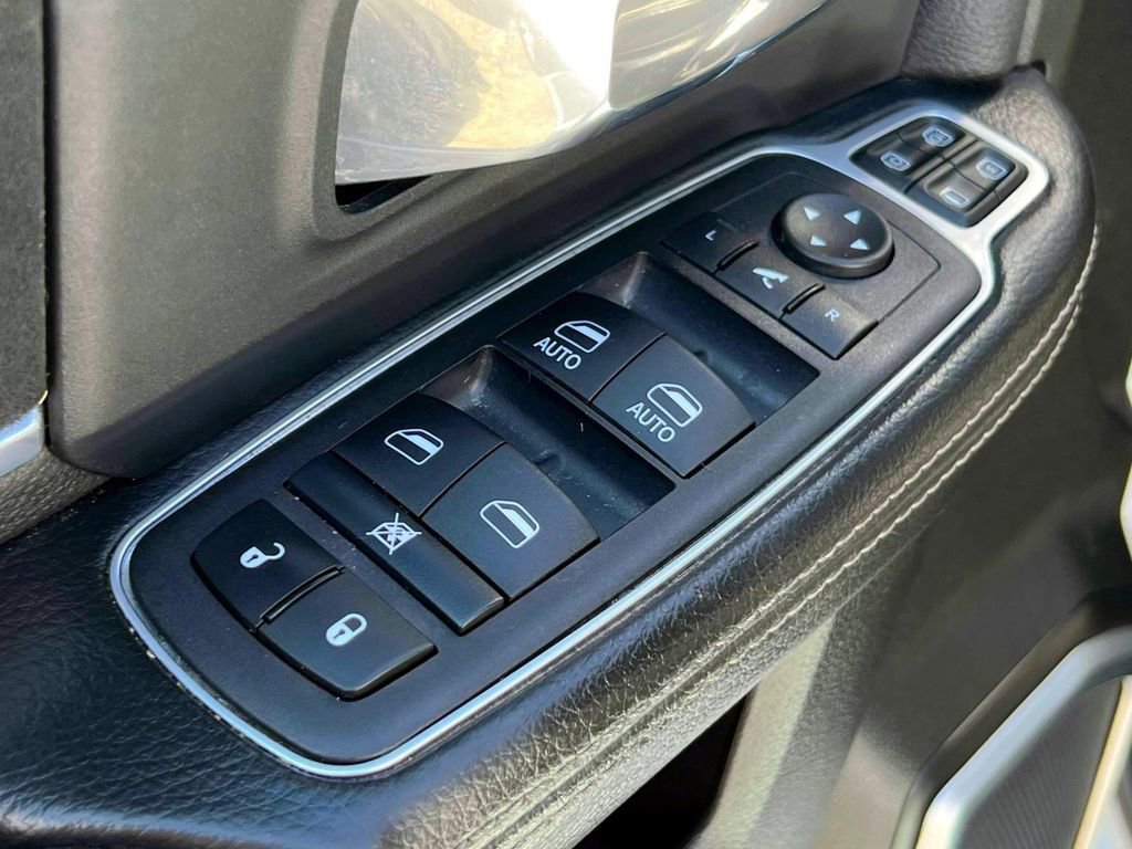 Certified 2024 RAM 2500 Laramie image 17