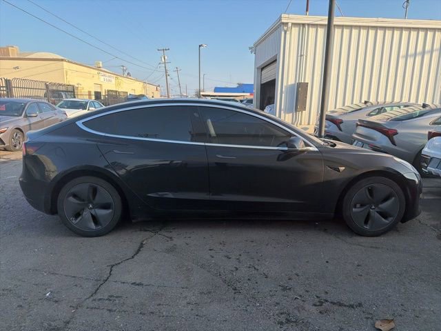 Used 2020 Tesla Model 3 Standard Range image 5