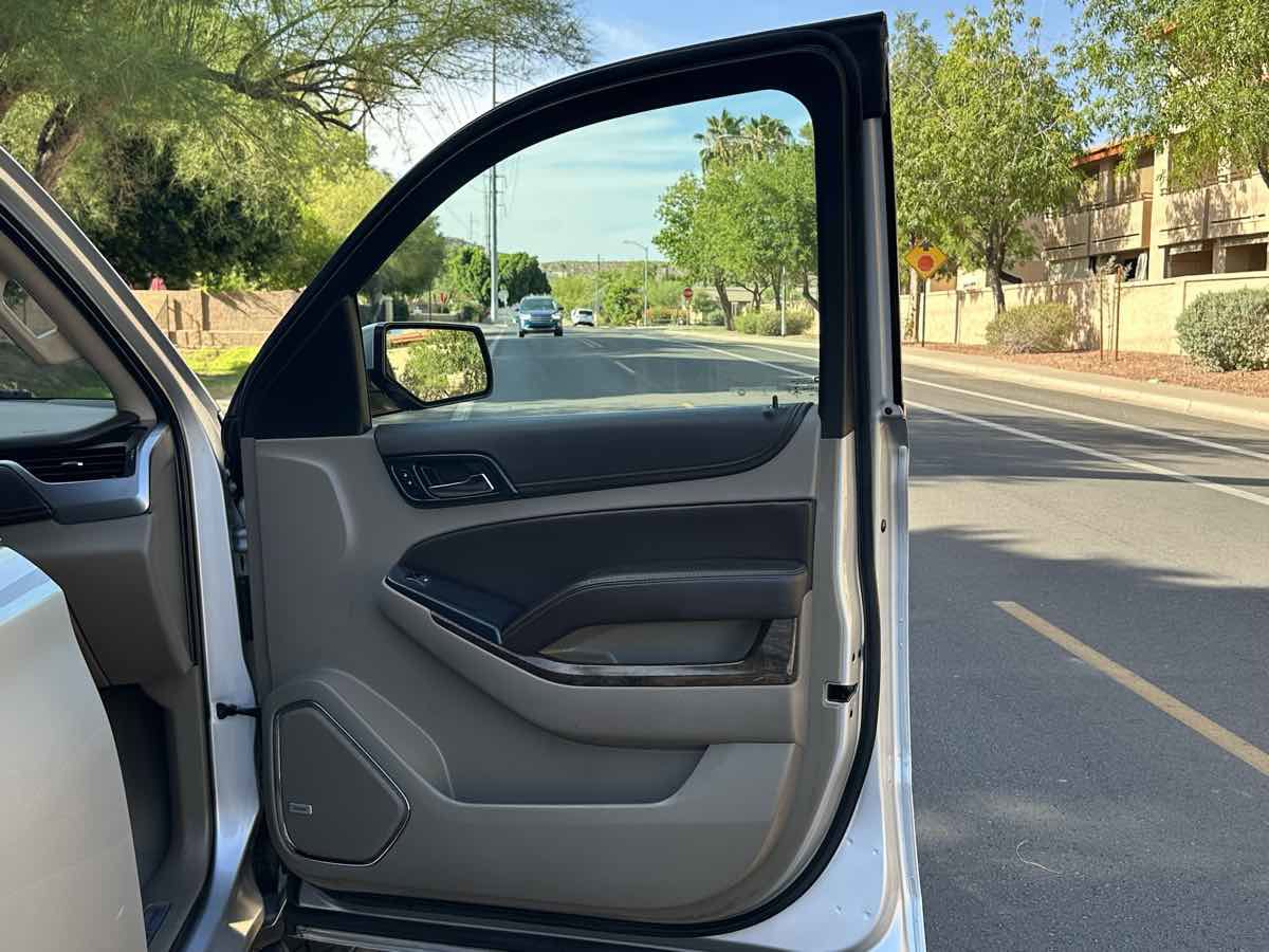 Used 2019 Chevrolet Suburban LT AWD/4WD image 49