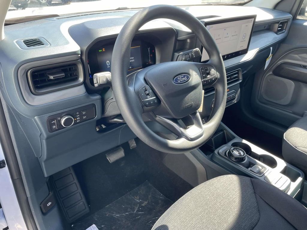 New 2025 Ford Maverick XL image 16