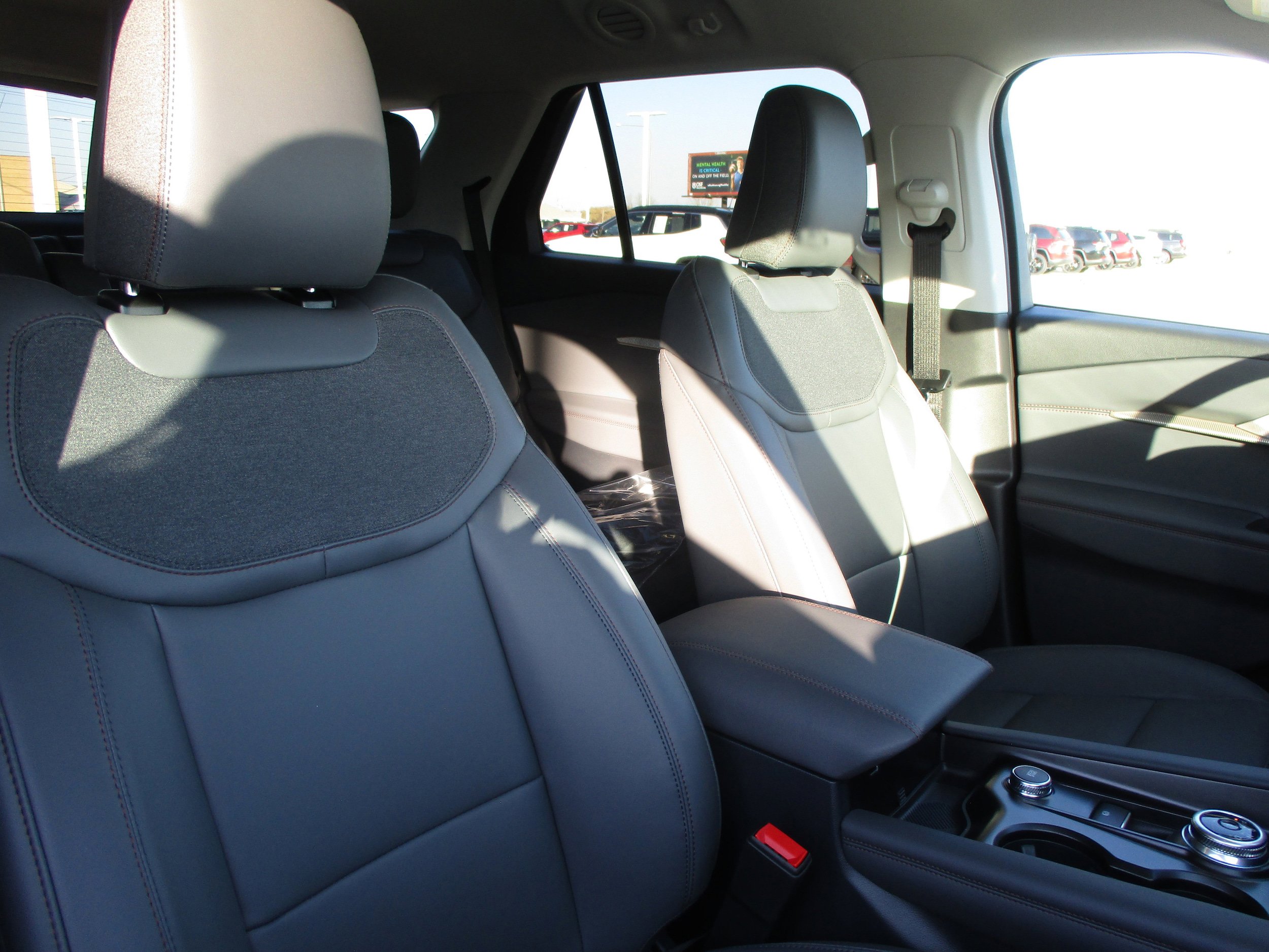 New 2026 Ford Explorer Active w/ Active Comfort Package image 38