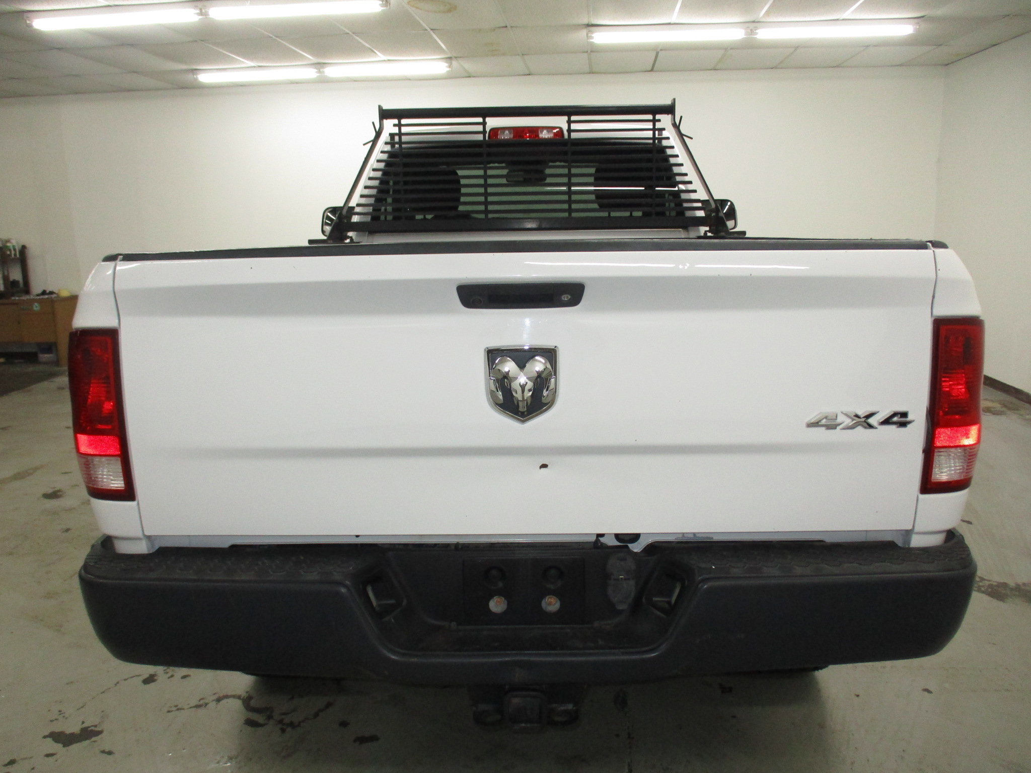 Used 2016 RAM 3500 Tradesman w/ Power & Remote Entry Group image 9