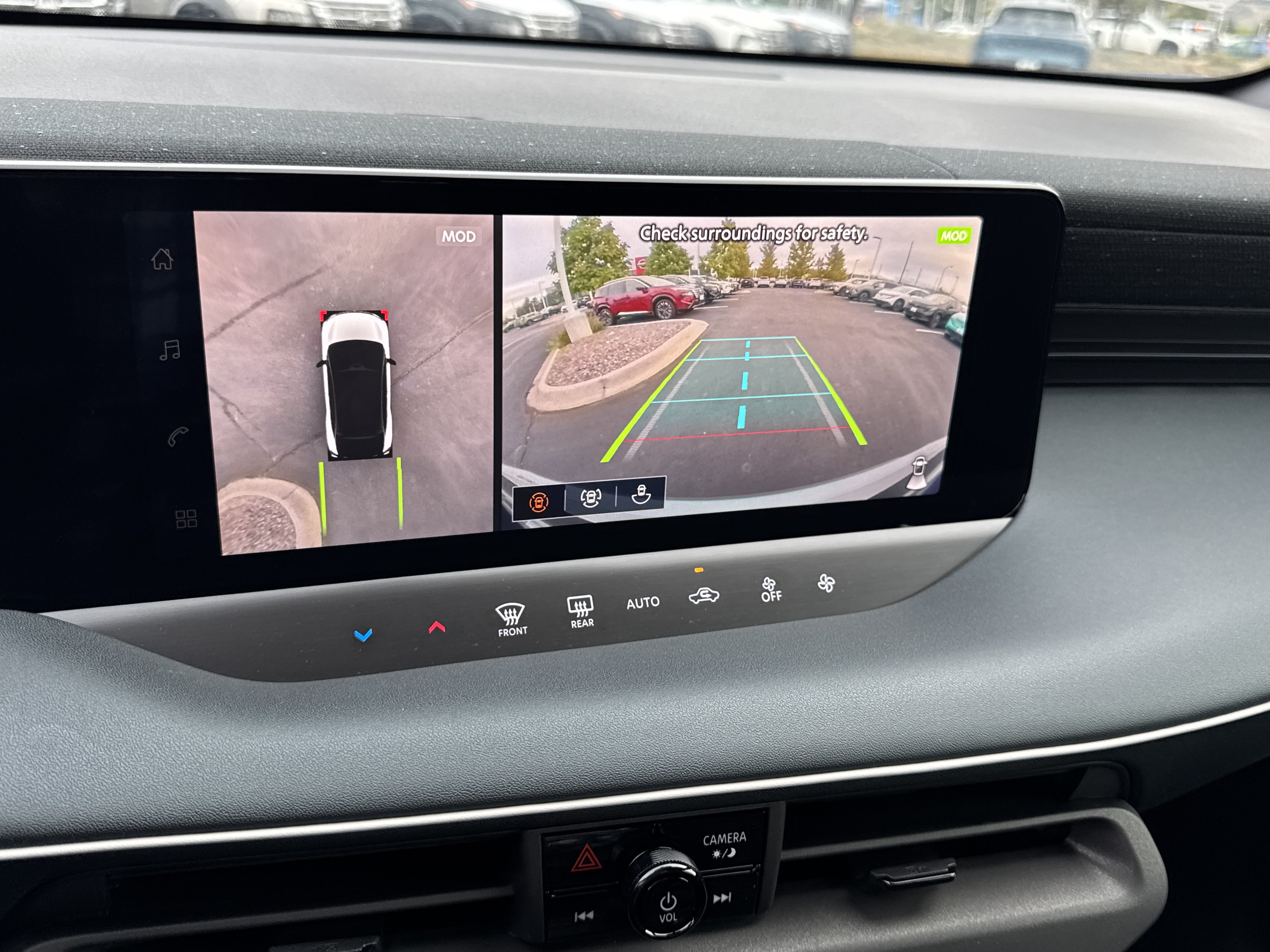 New 2026 Nissan Leaf w/ Floor Mat Package (S+) FWD image 22
