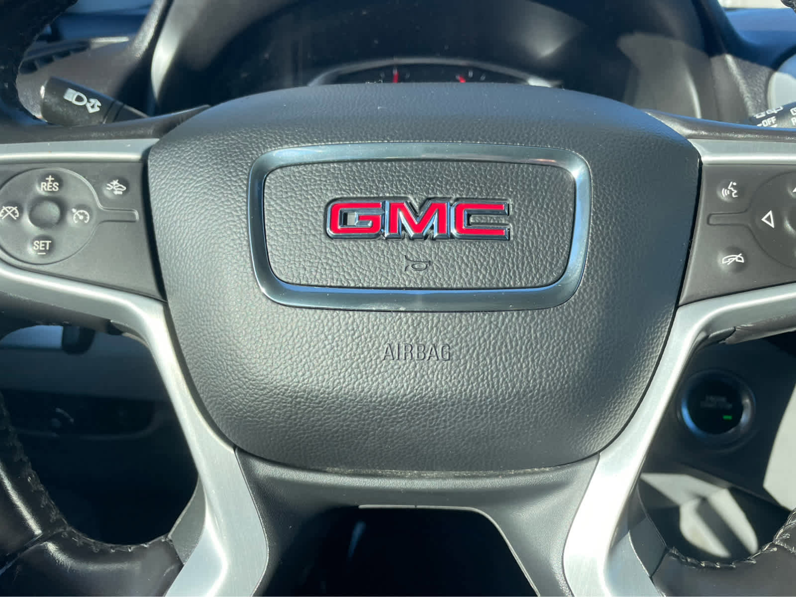Used 2020 GMC Terrain SLT image 18