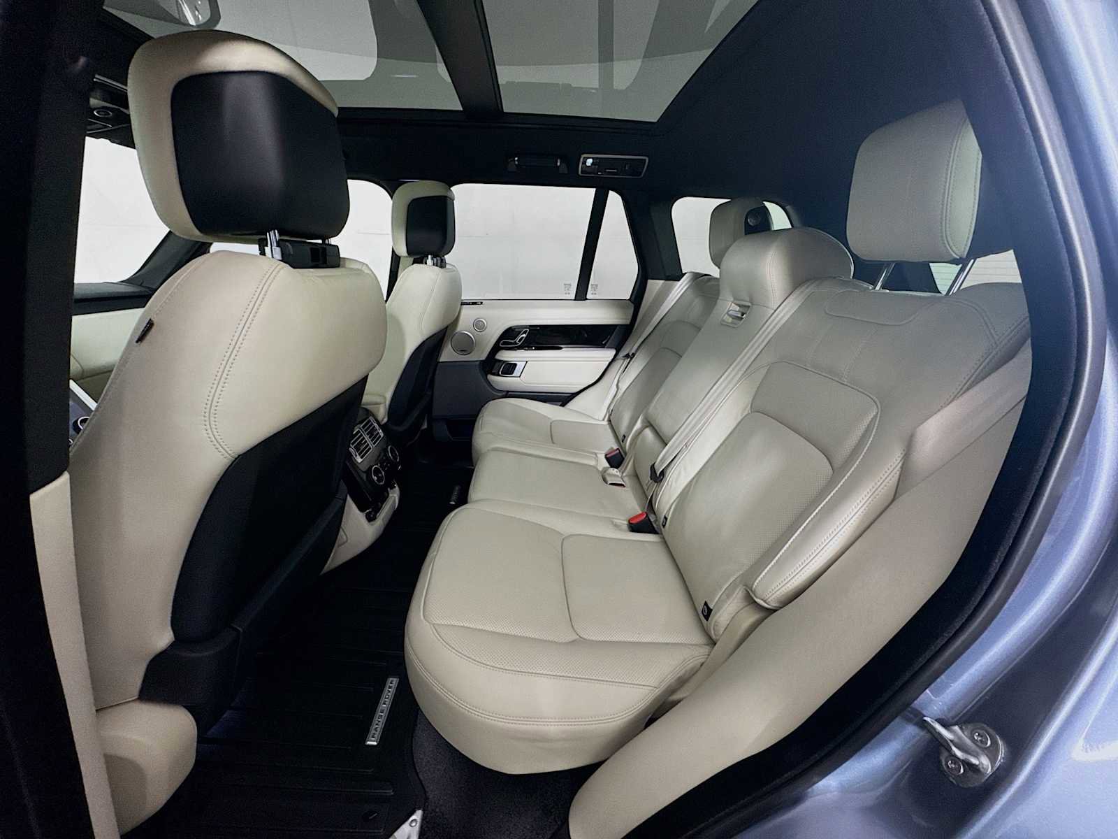 Used 2022 Land Rover Range Rover P525 Westminster Edition image 22