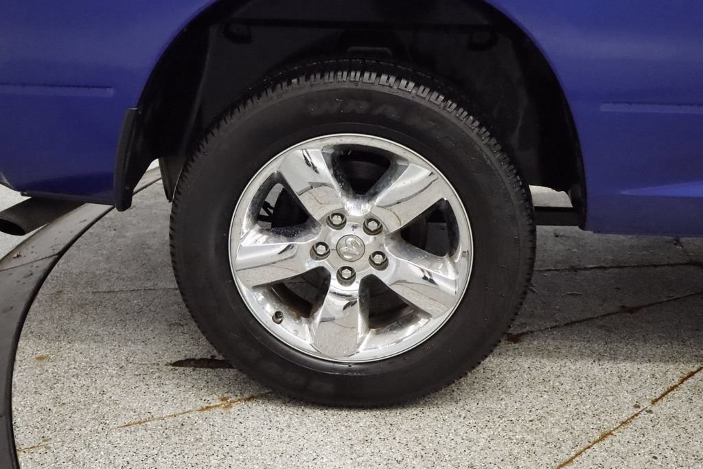 Certified 2019 RAM 1500 Express w/ Express Value Package AWD/4WD image 16