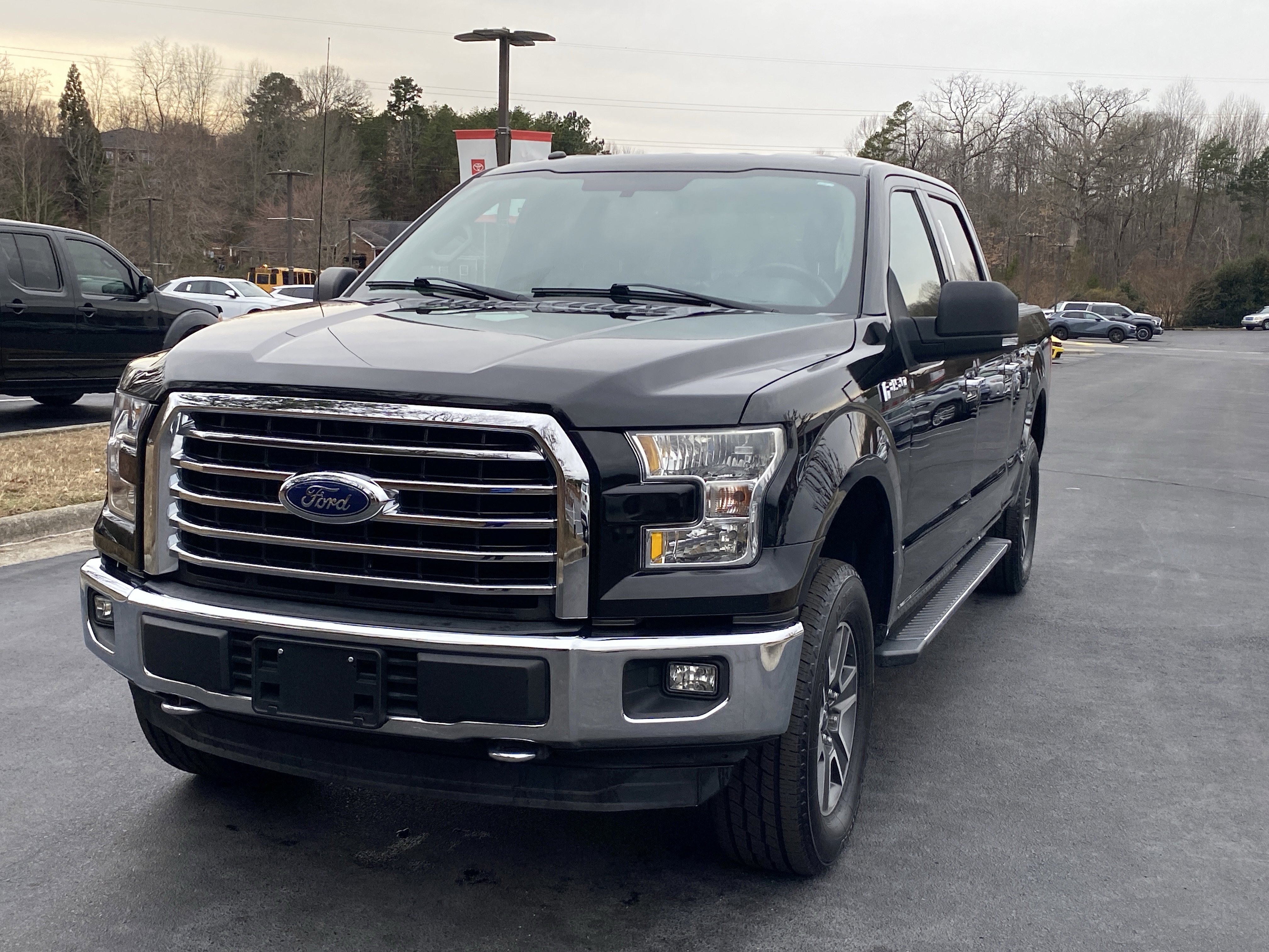 Used 2016 Ford F150 XLT w/ Equipment Group 301A Mid