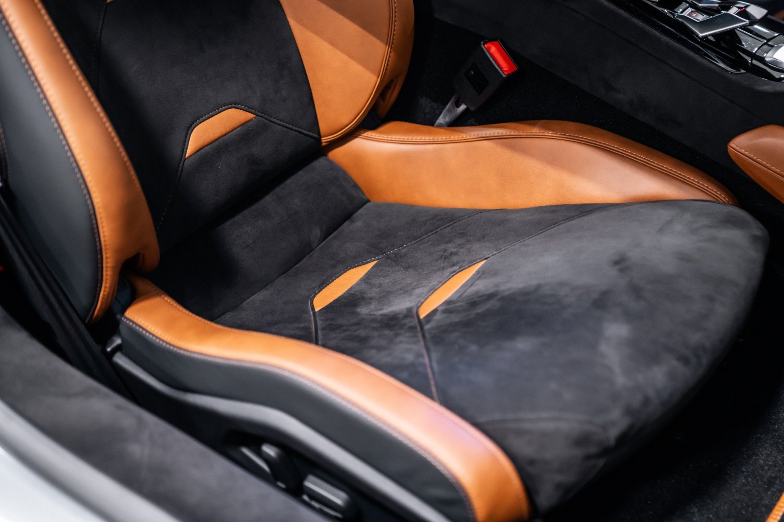 Used 2023 Lamborghini Huracan Tecnica RWD image 22