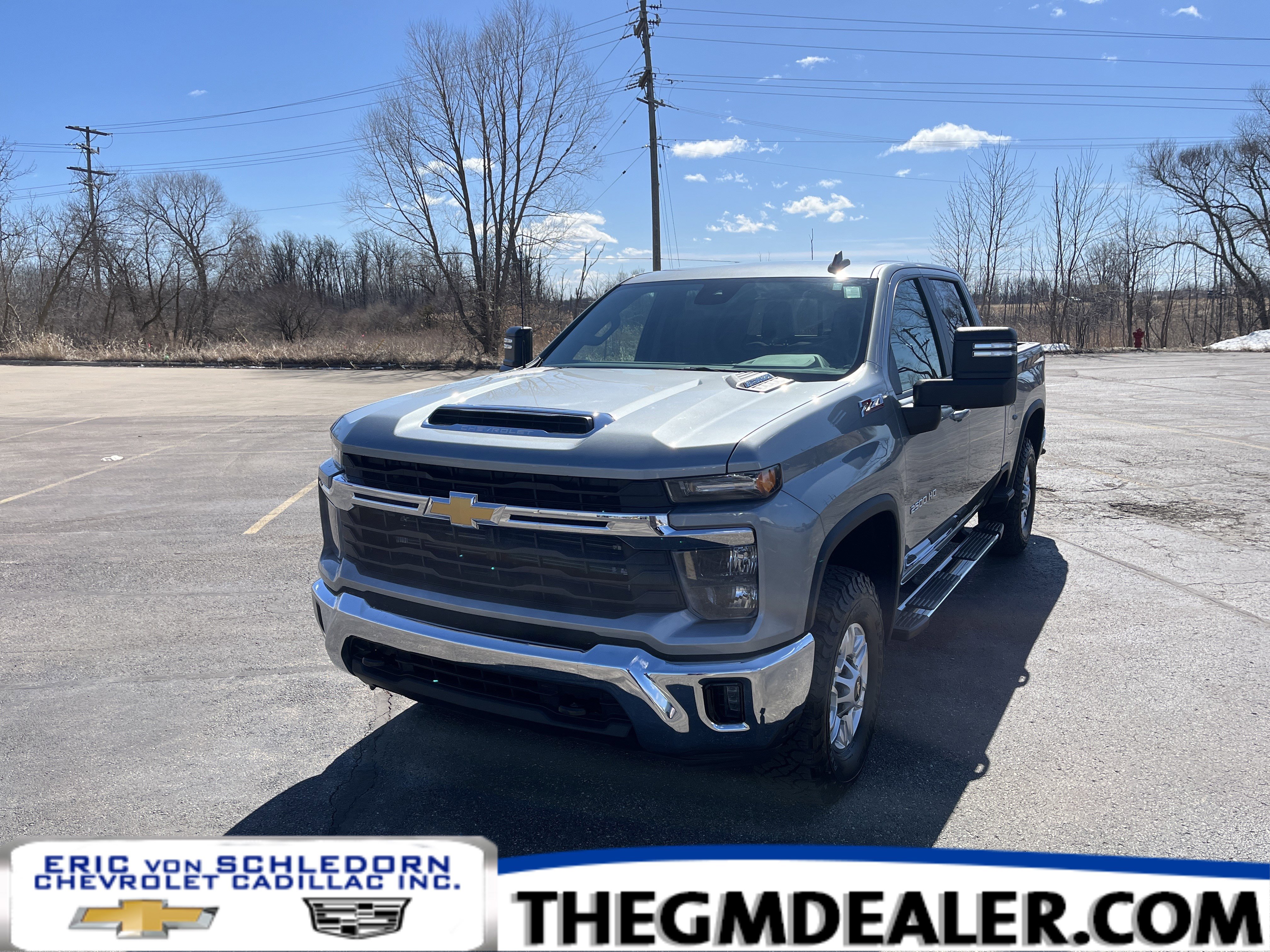 Used 2025 Chevrolet Silverado 2500 LT image 1
