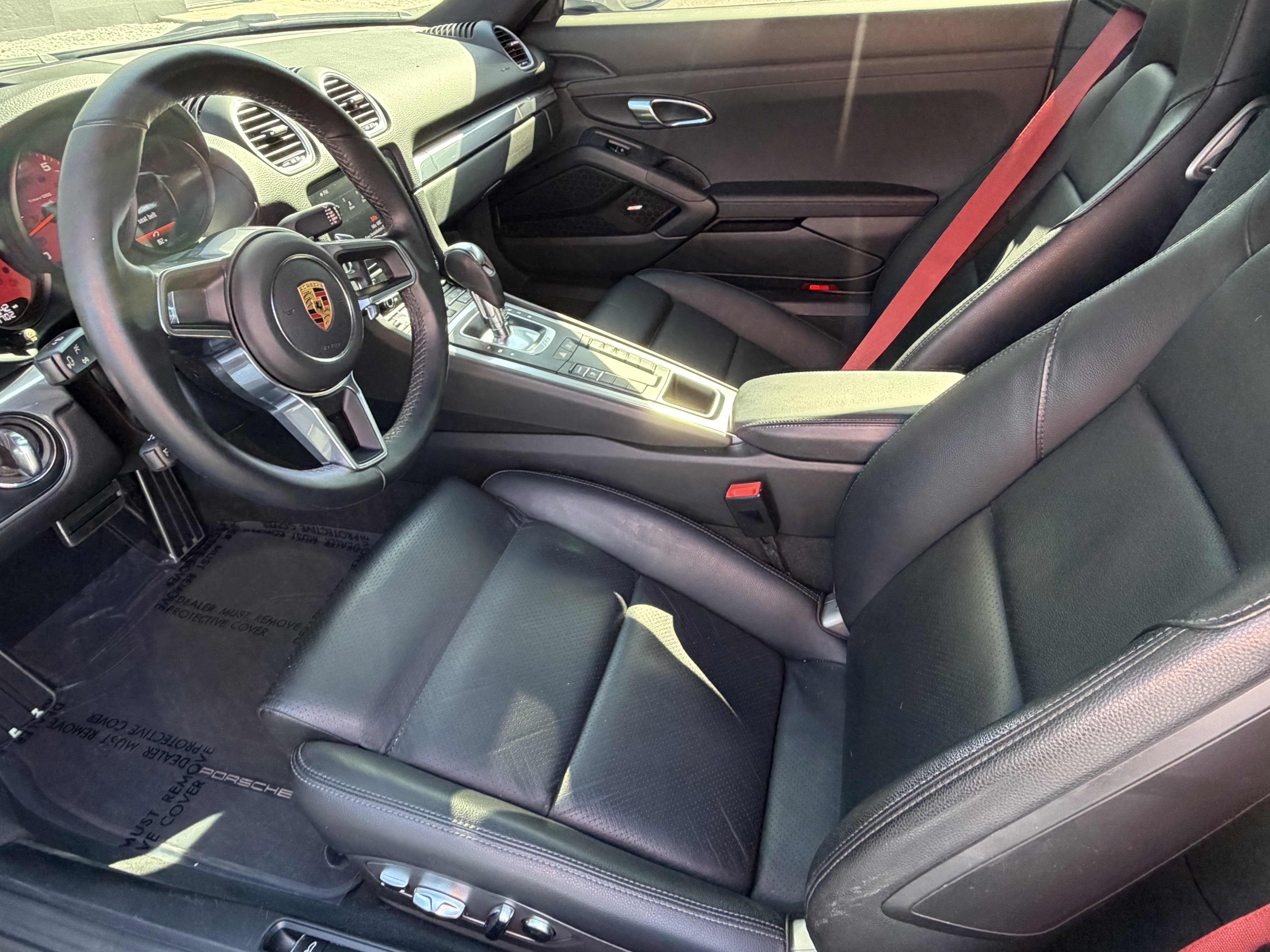 Certified 2019 Porsche 718 Cayman S RWD image 4