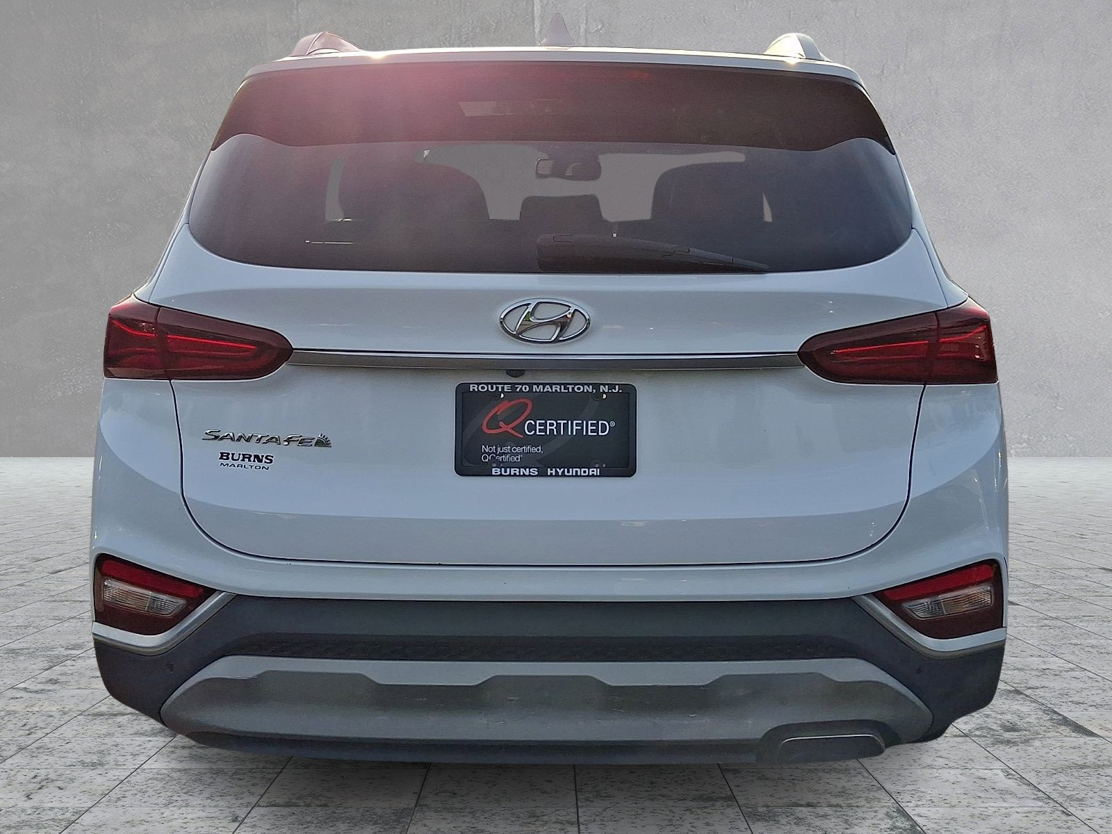 Used 2020 Hyundai Santa Fe SEL w/ Convenience + Premium Package FWD image 5