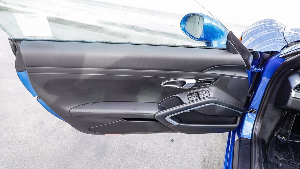 Used 2014 Porsche 911 Carrera image 24