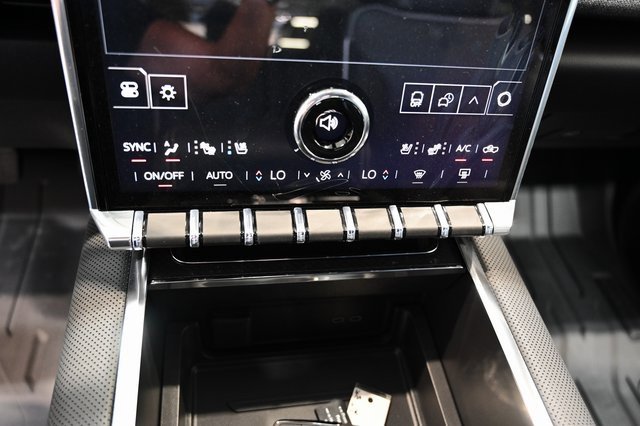 New 2026 GMC Sierra EV Elevation w/ Premium Package image 21