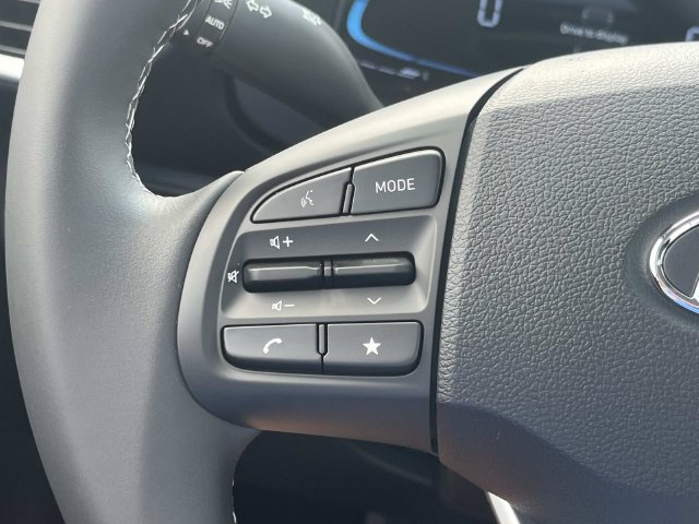 New 2026 Hyundai Venue SEL FWD image 32