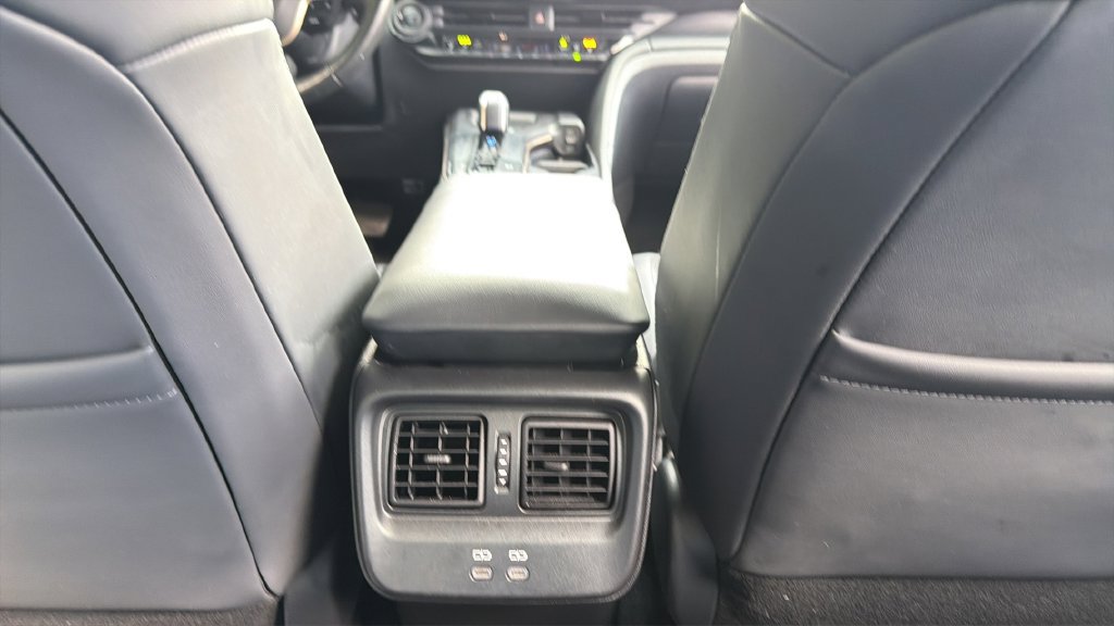 Used 2023 Toyota Crown Platinum AWD/4WD image 26