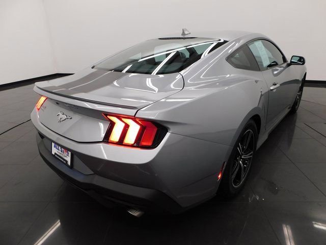 Used 2024 Ford Mustang Premium image 13