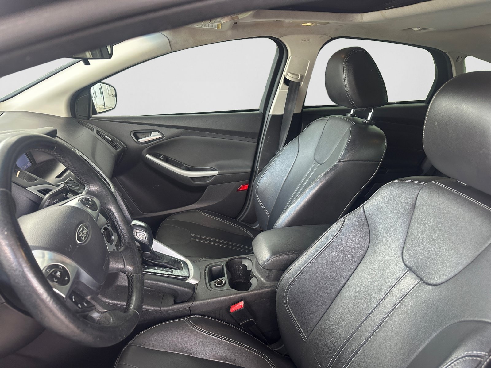 Used 2014 Ford Focus SE w/ Equipment Group 201A FWD image 10
