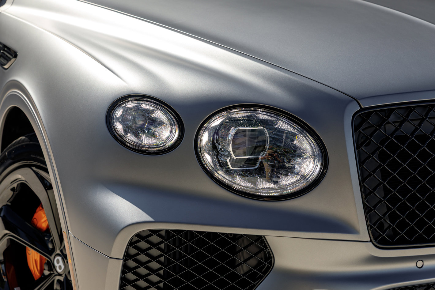 New 2025 Bentley Bentayga image 3
