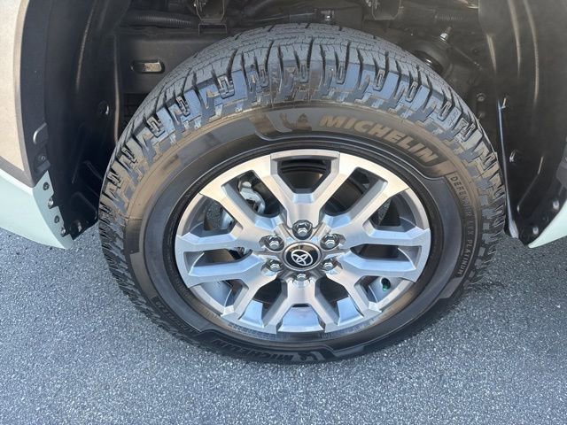 Used 2024 Toyota Tundra Limited AWD/4WD image 15